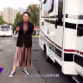 小姐姐提房车,小姐姐带你探索移动家园的魅力